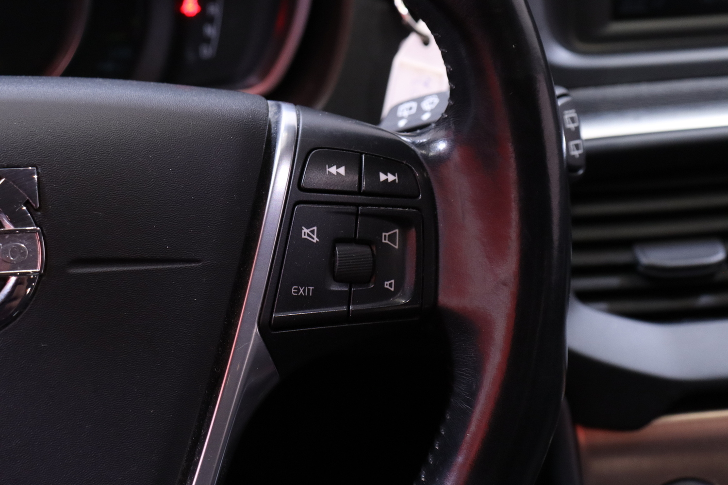 Volvo V40 Cross Country vaihtoauto