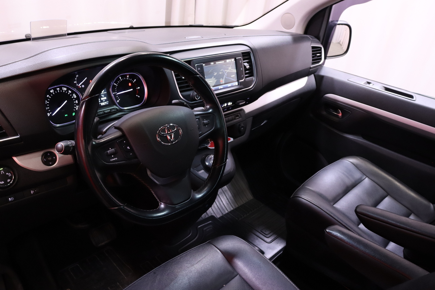 Toyota Proace Verso vaihtoauto