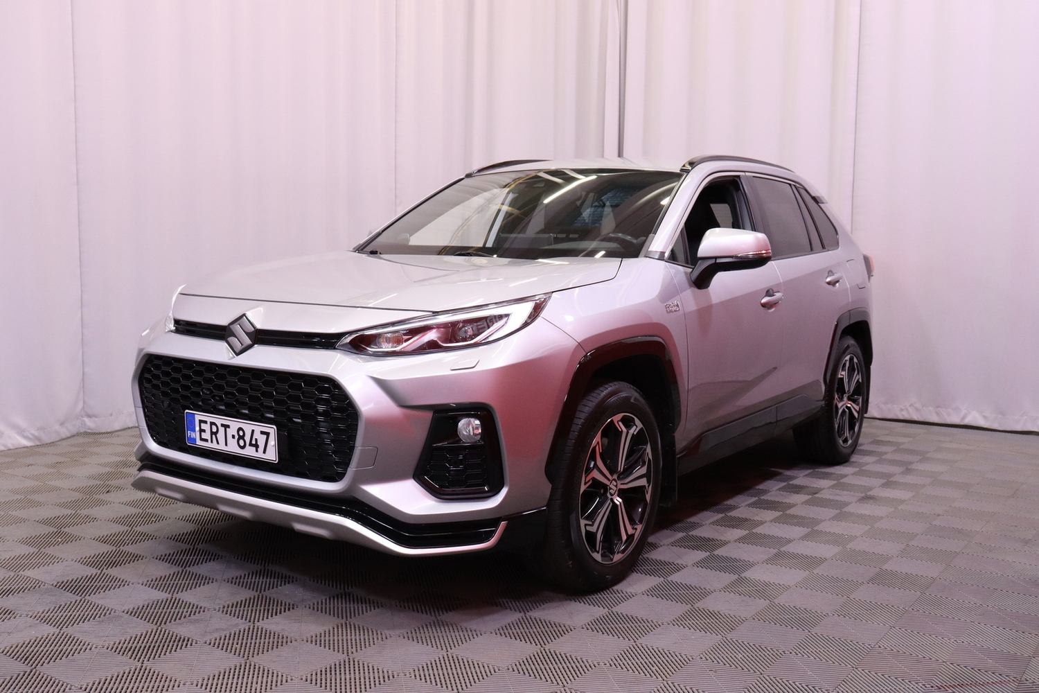 Suzuki Across vaihtoauto