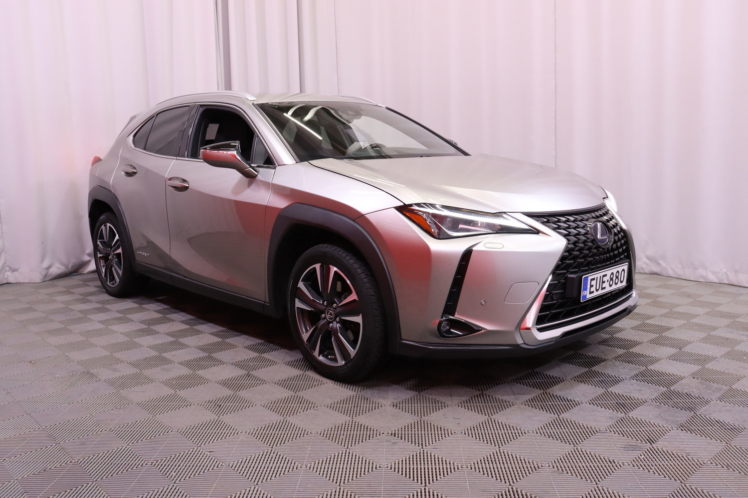 Lexus UX vaihtoauto
