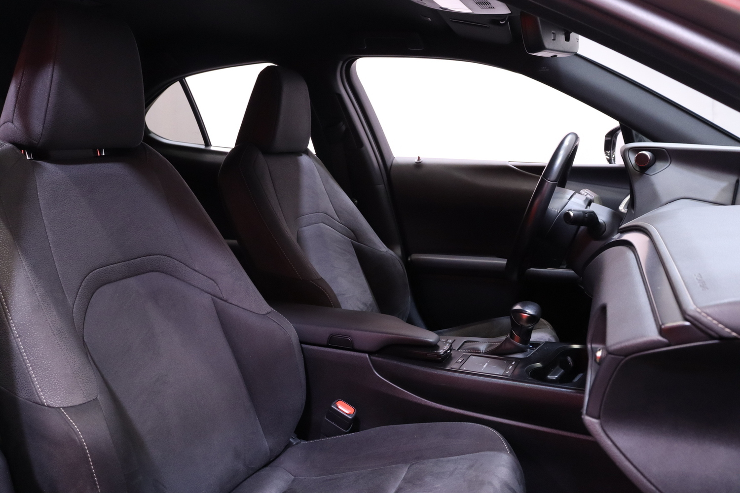 Lexus UX vaihtoauto