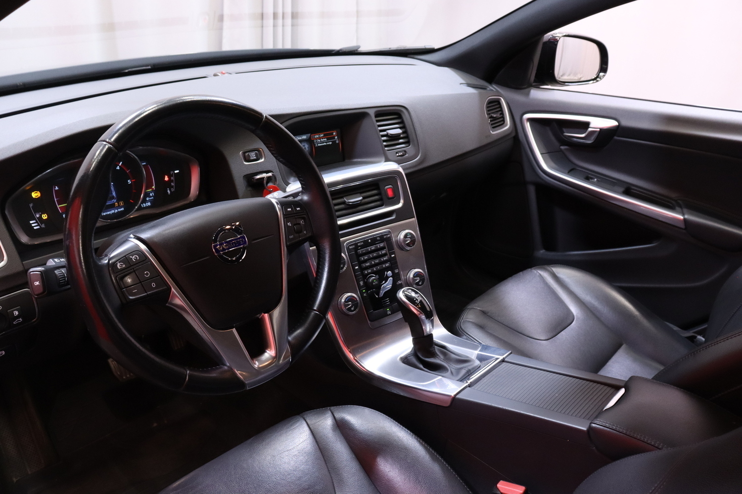 Volvo V60 Cross Country vaihtoauto