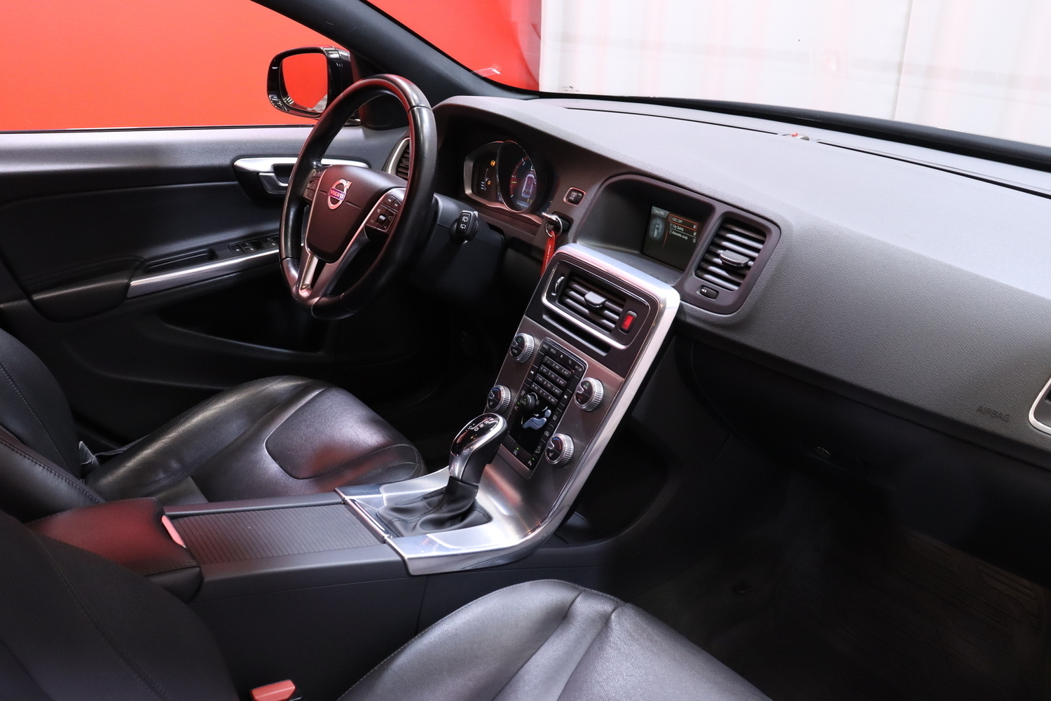 Volvo V60 Cross Country vaihtoauto