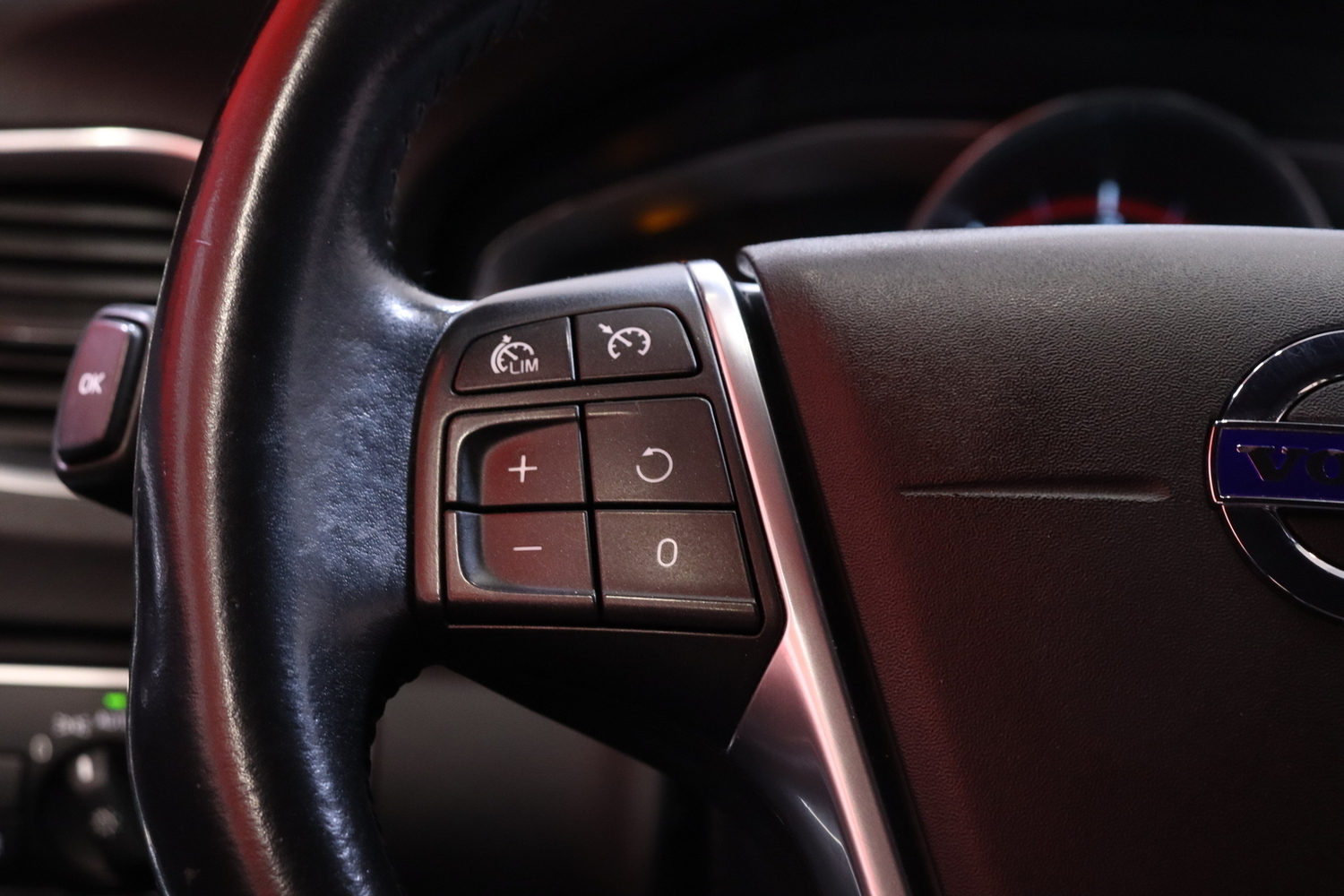 Volvo V60 Cross Country vaihtoauto