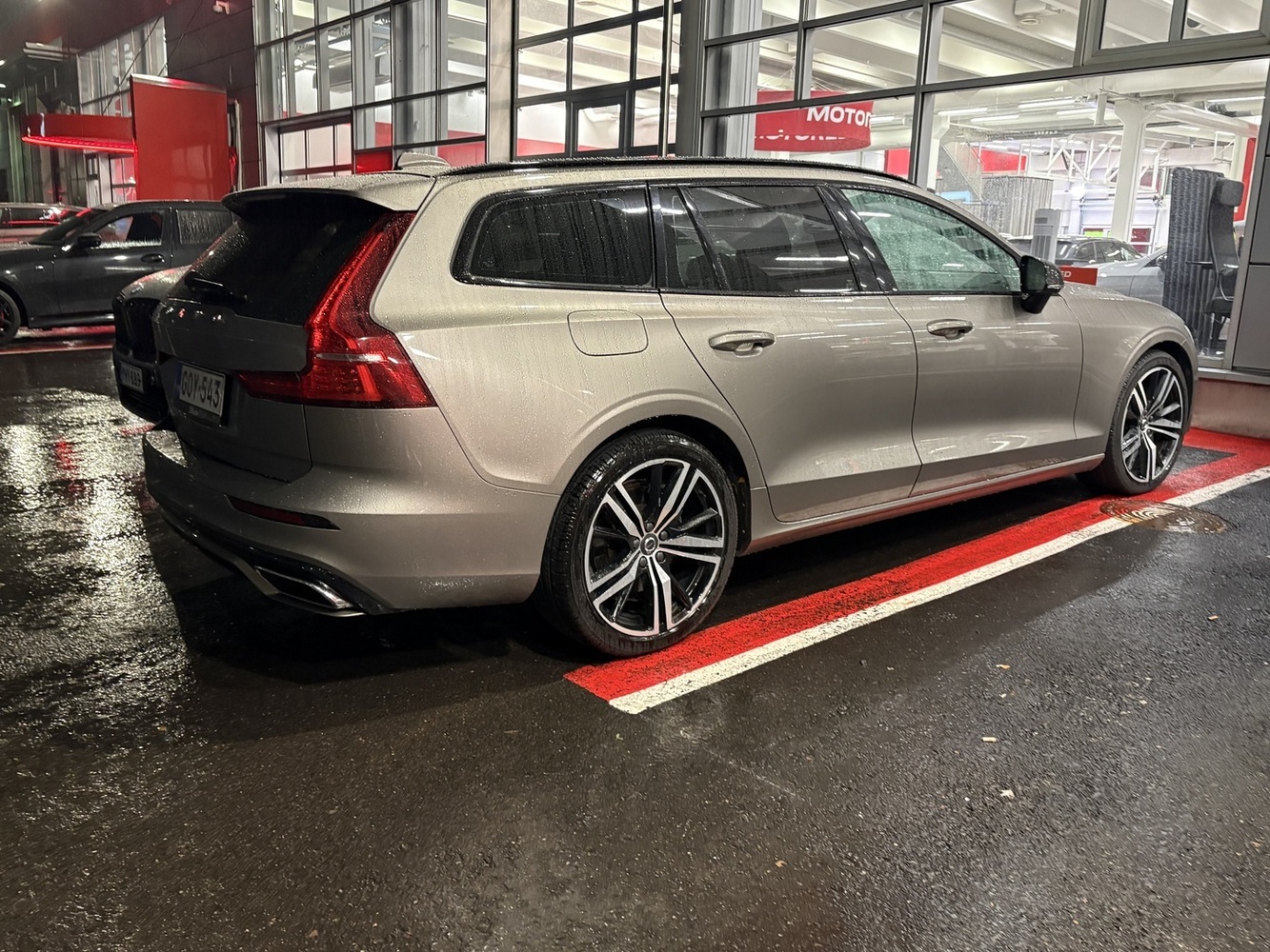 Volvo V60 vaihtoauto