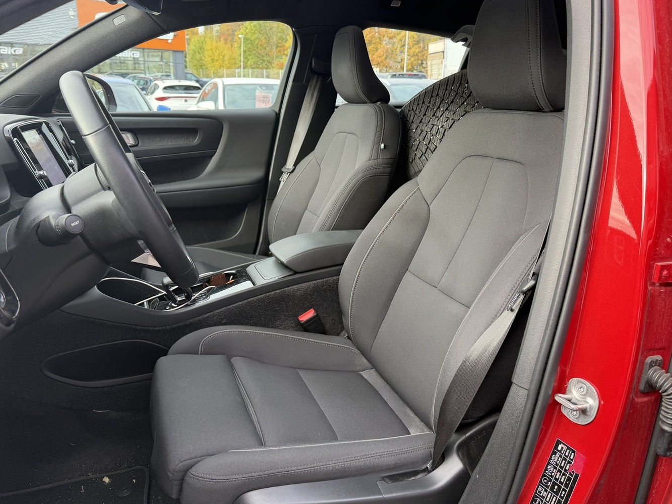 Volvo C40 vaihtoauto