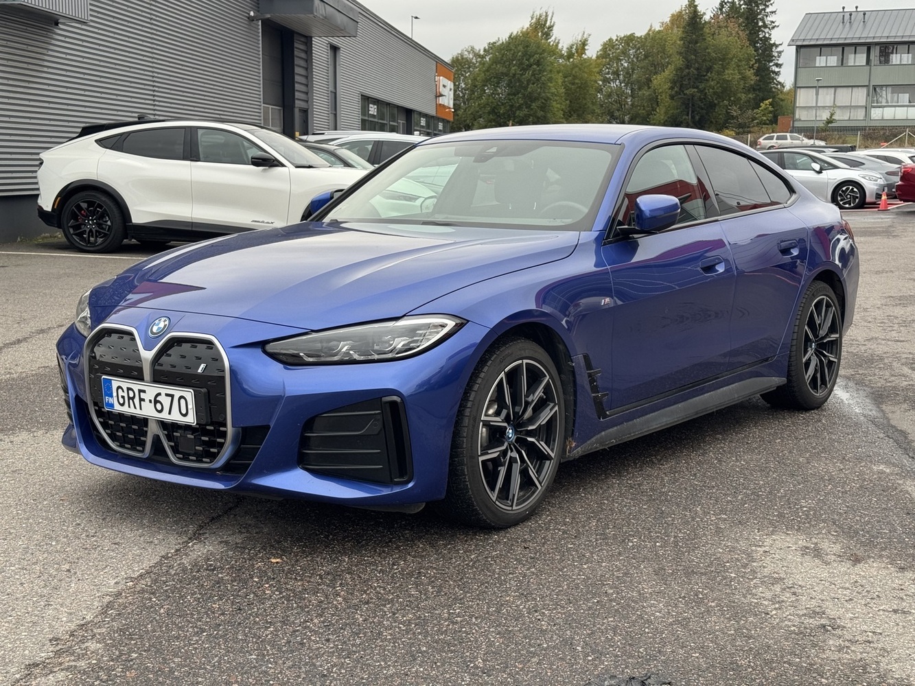 BMW i4 vaihtoauto