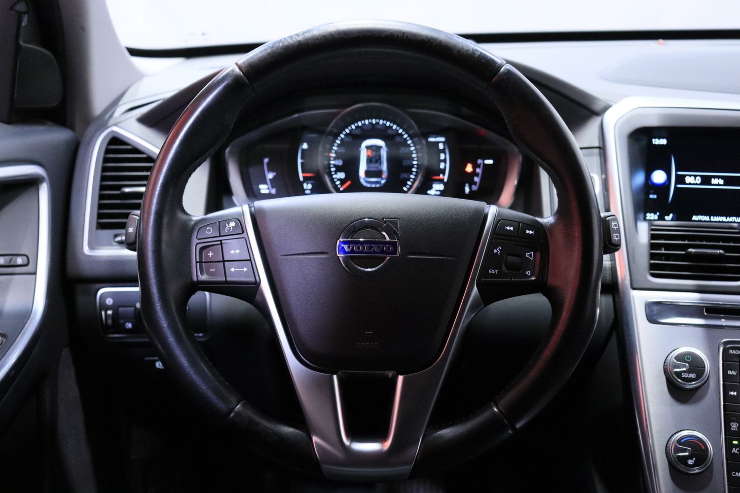 Volvo XC60 vaihtoauto