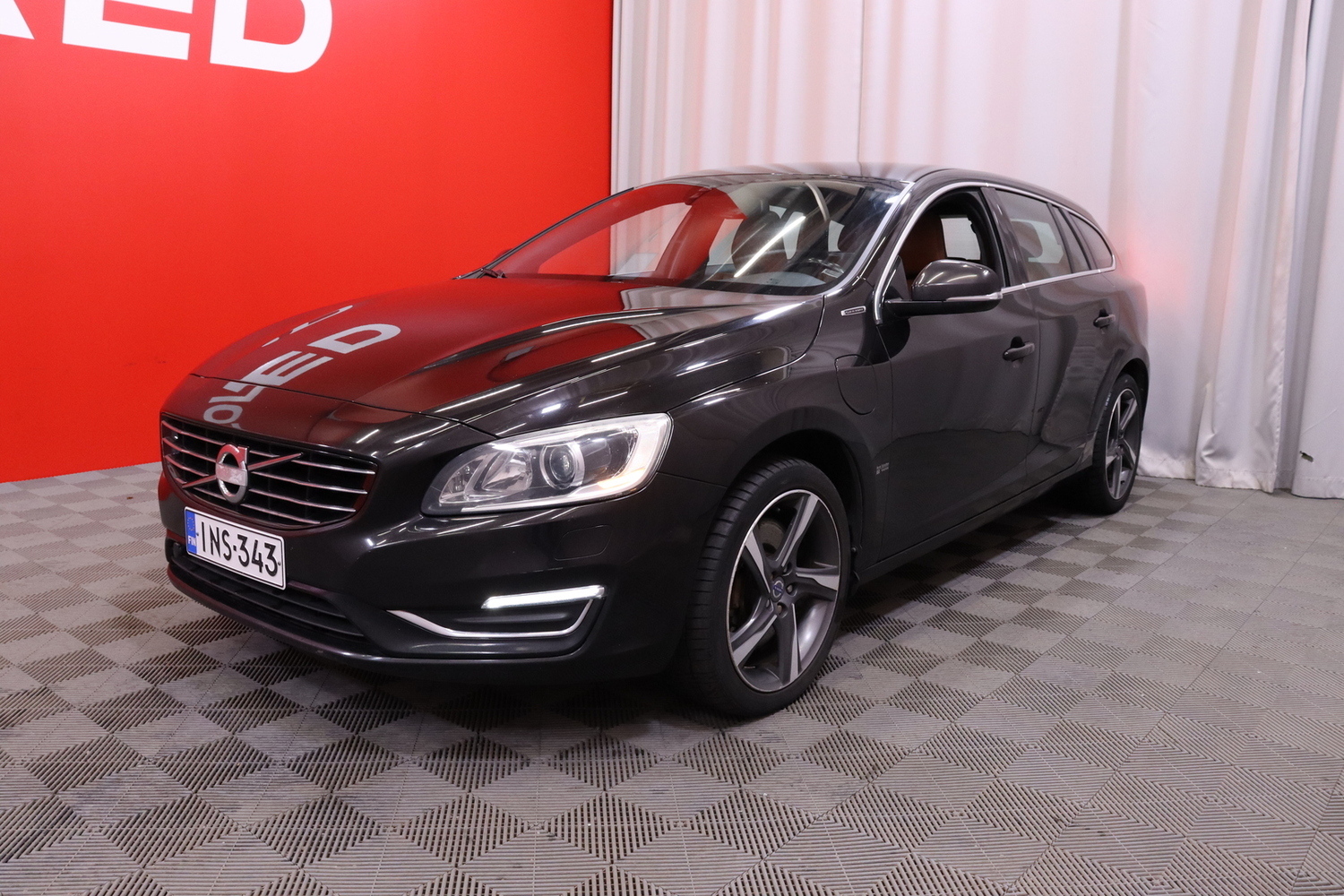 Volvo V60 vaihtoauto