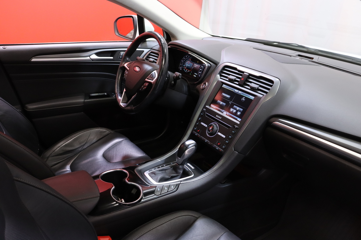 Ford Mondeo vaihtoauto