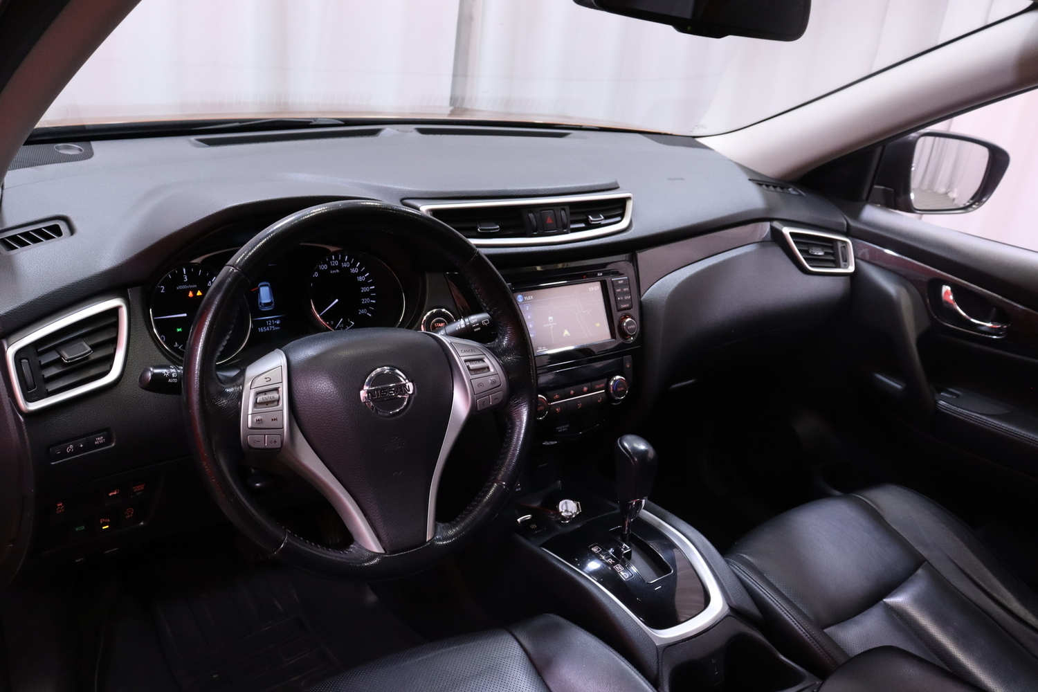 Nissan X-Trail vaihtoauto