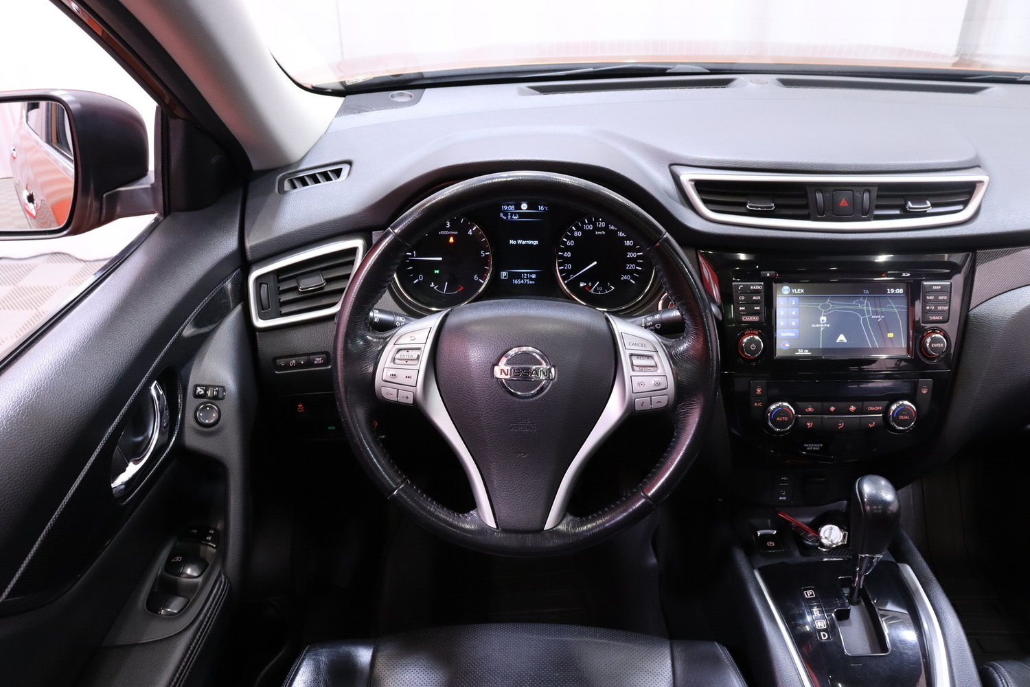 Nissan X-Trail vaihtoauto