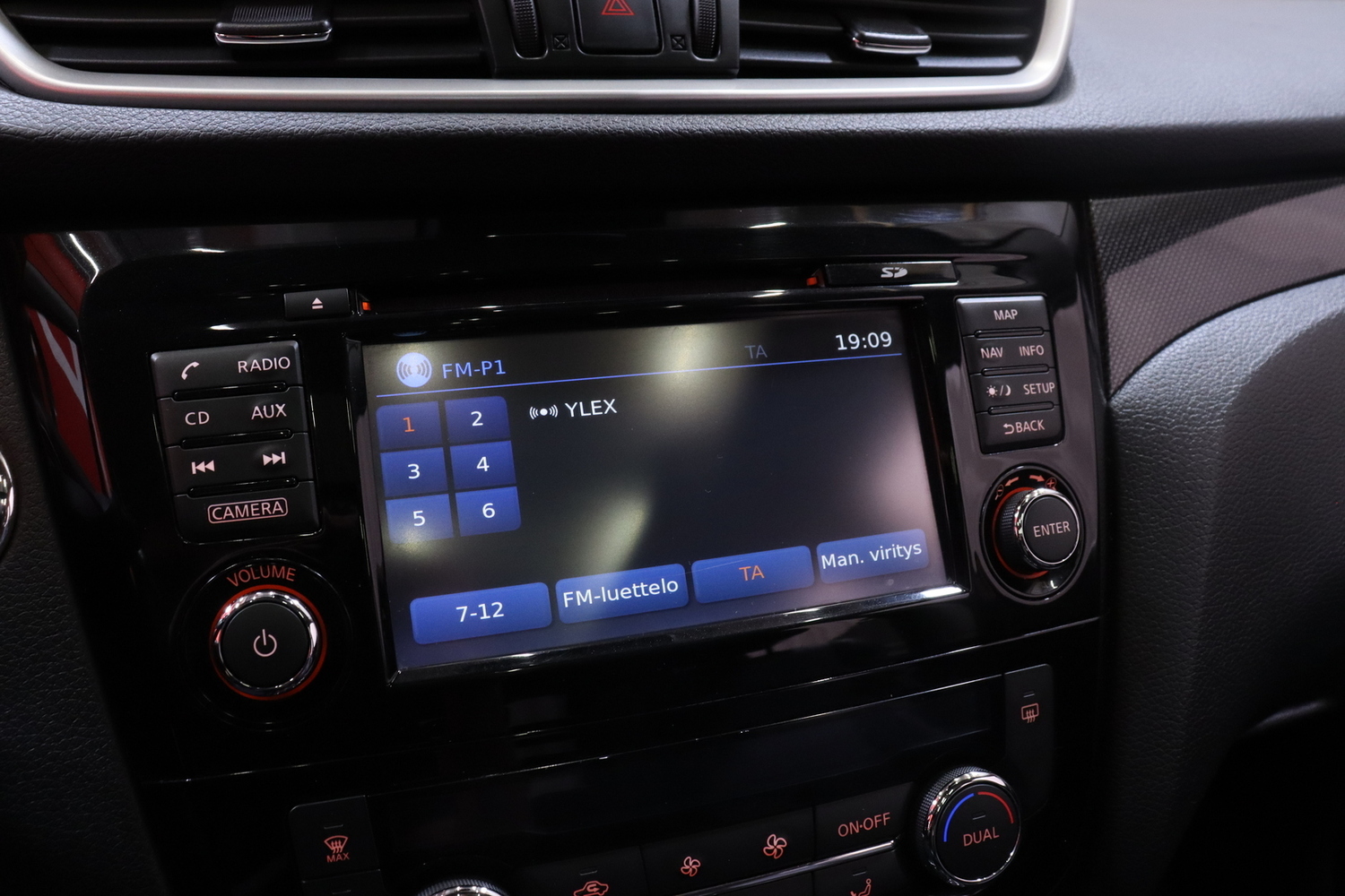 Nissan X-Trail vaihtoauto
