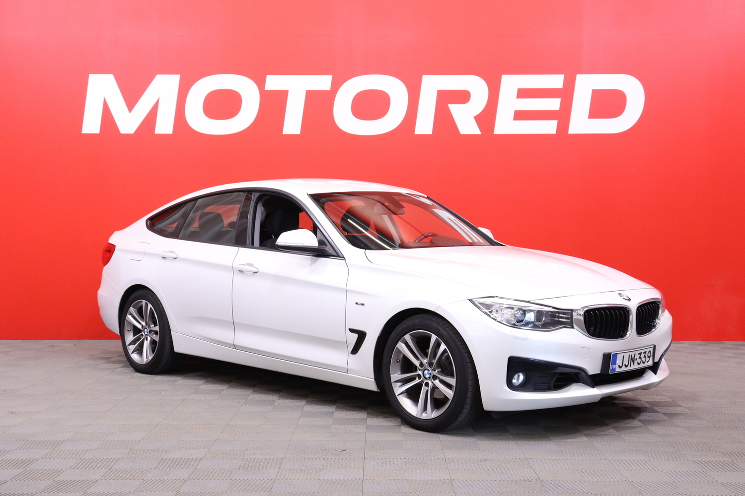 BMW 320 vaihtoauto