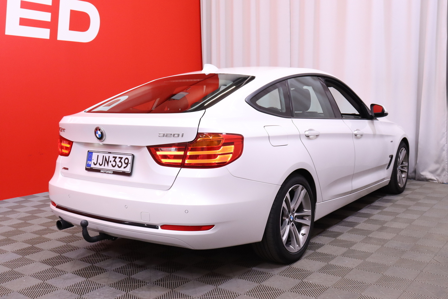 BMW 320 vaihtoauto