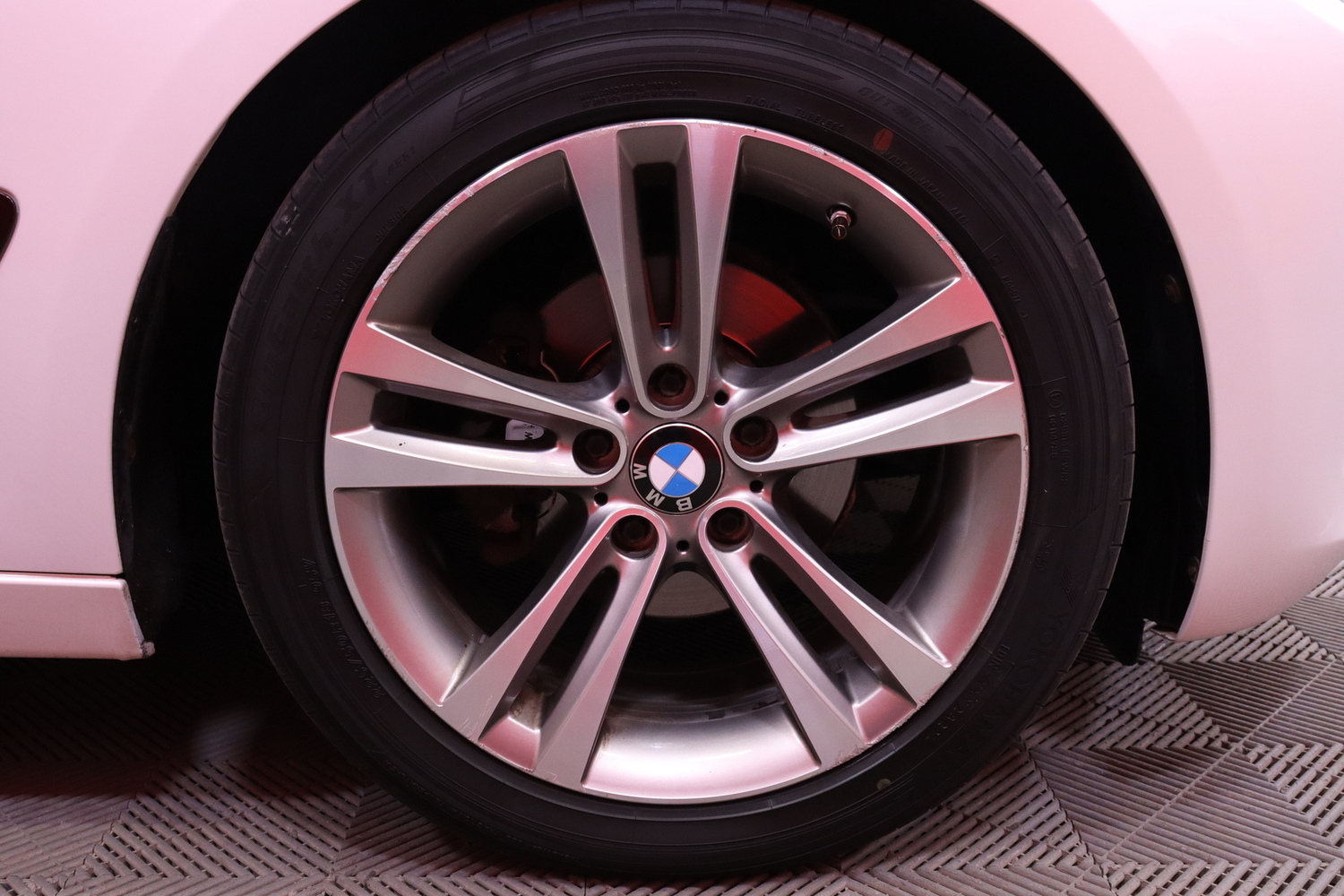 BMW 320 vaihtoauto