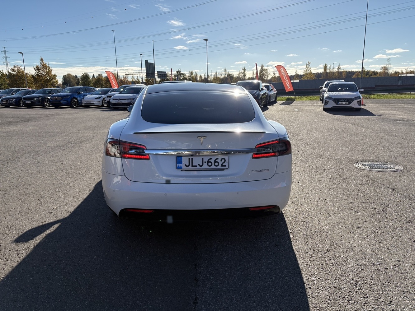 Tesla Model S vaihtoauto