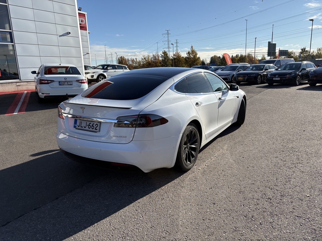 Tesla Model S vaihtoauto