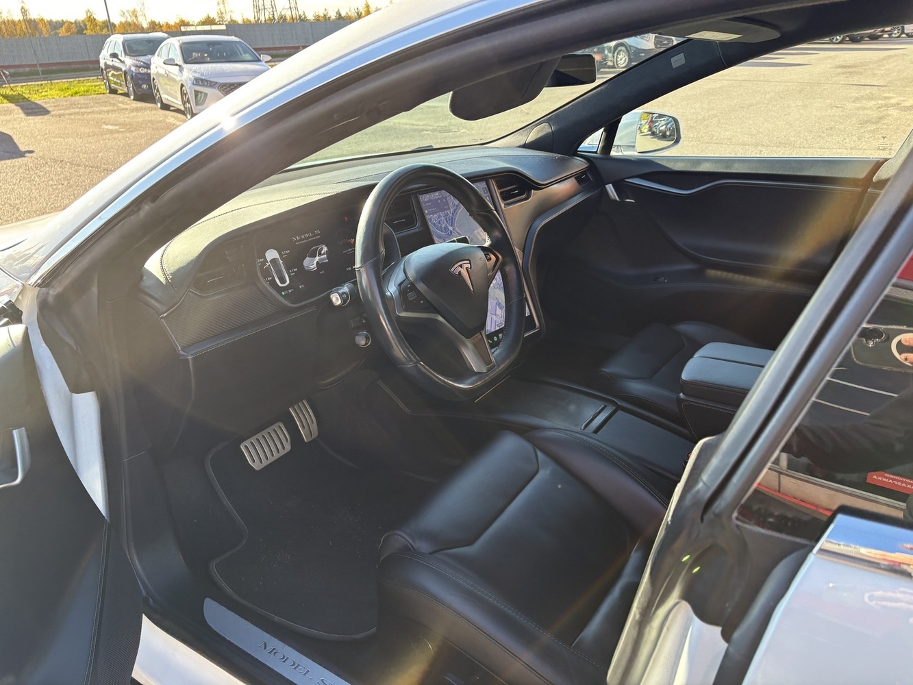 Tesla Model S vaihtoauto
