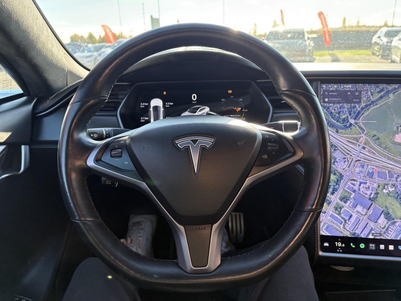 Tesla Model S vaihtoauto