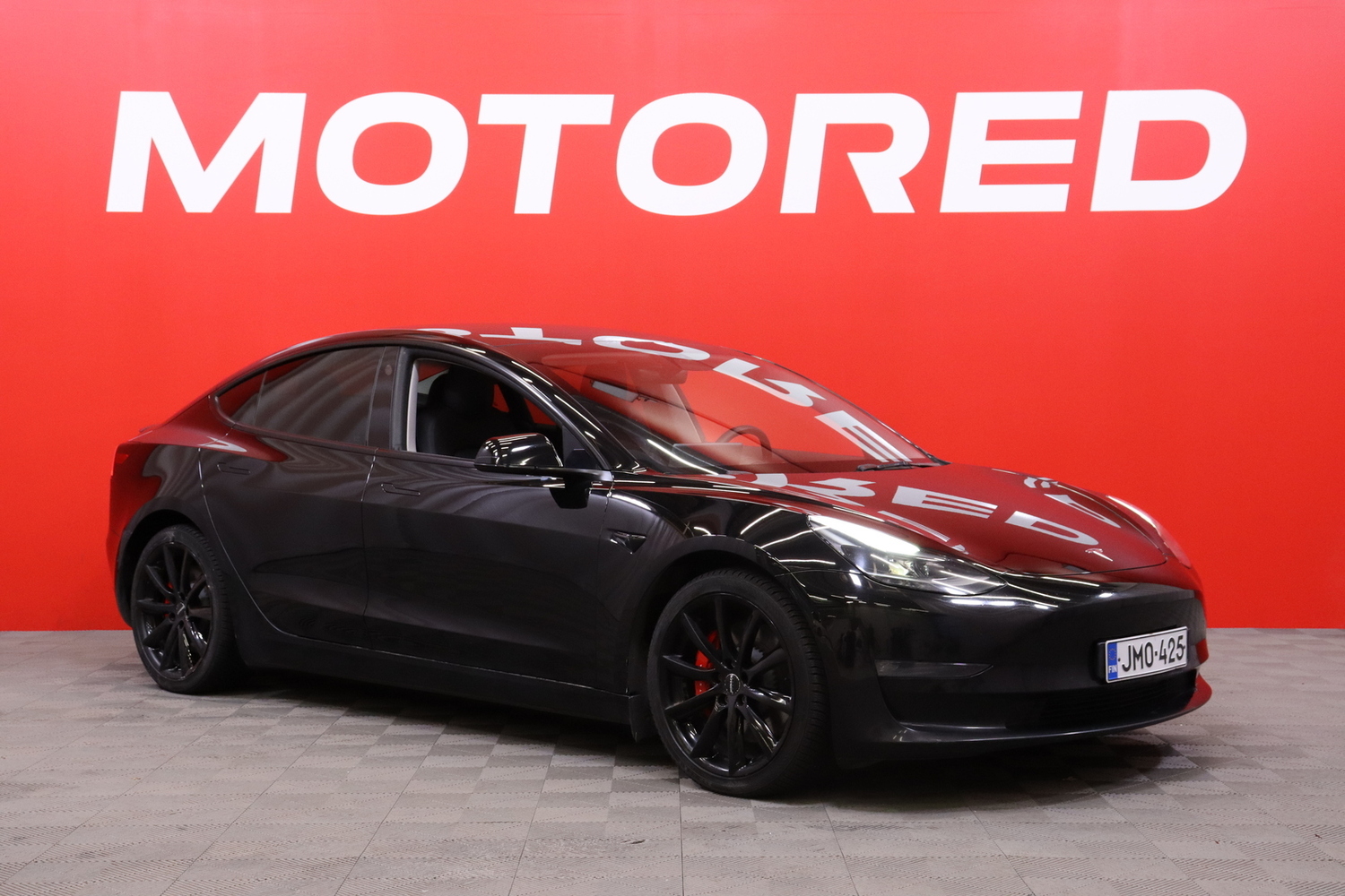 Tesla Model 3 vaihtoauto