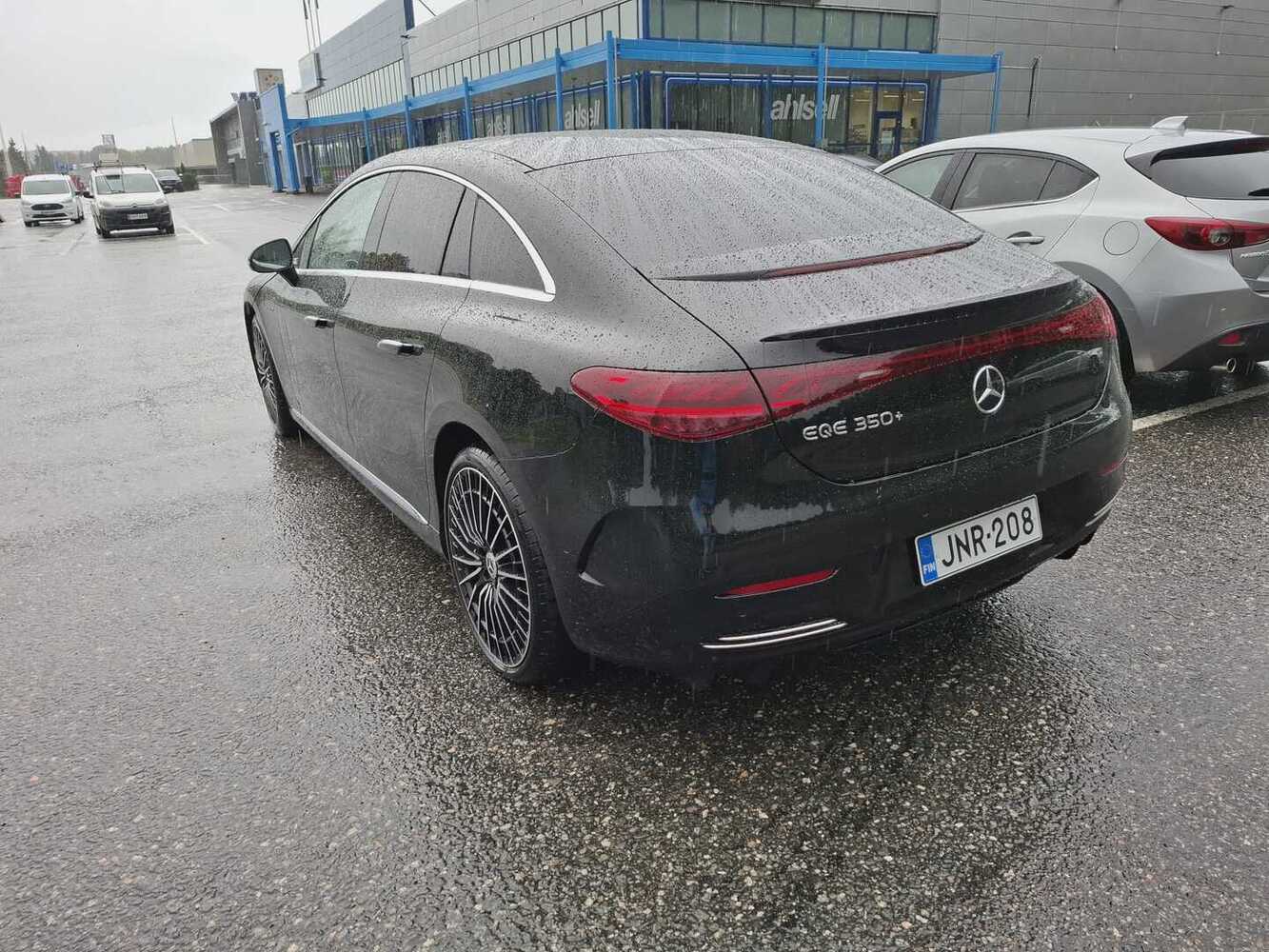 Mercedes-Benz EQE vaihtoauto