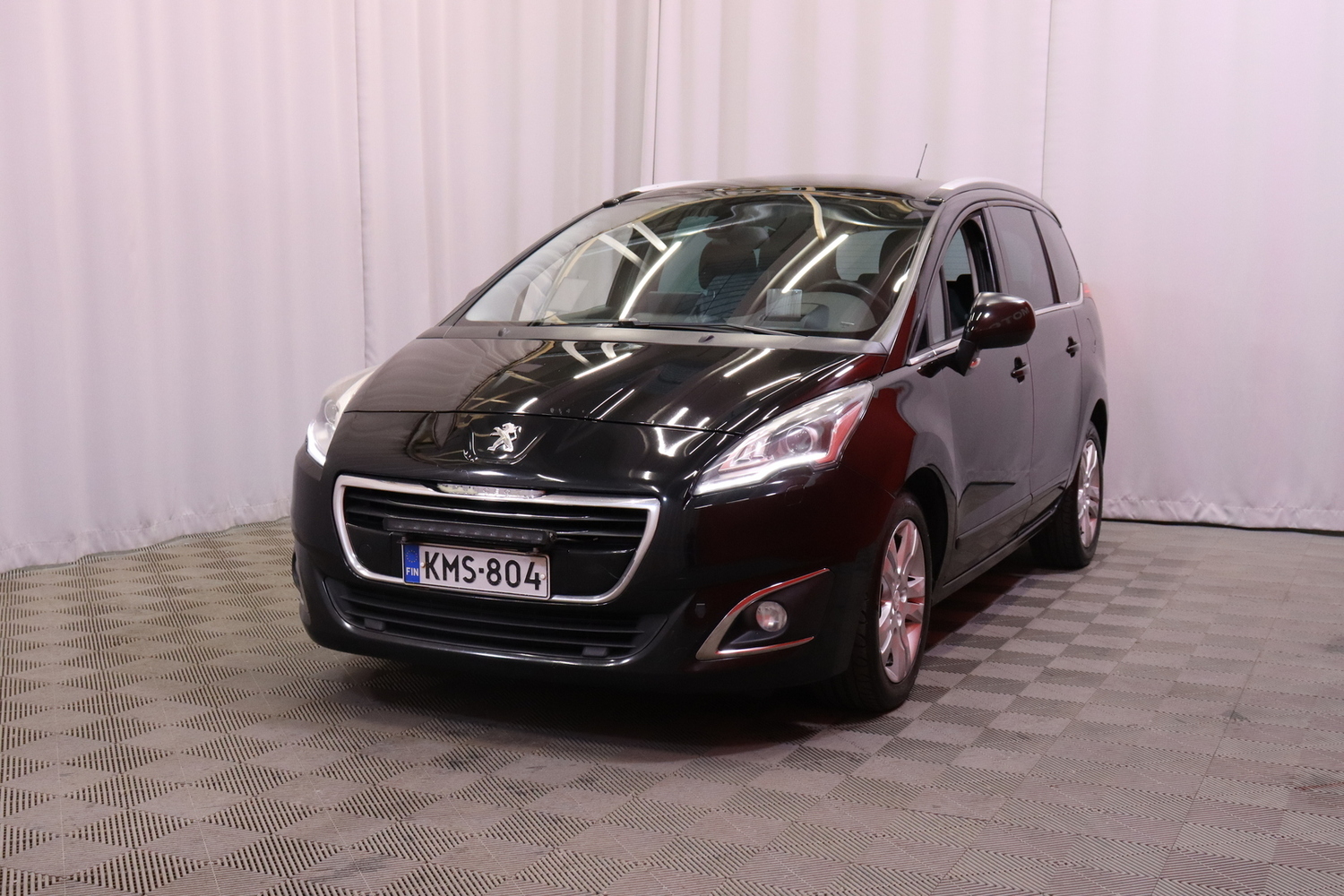 Peugeot 5008 vaihtoauto