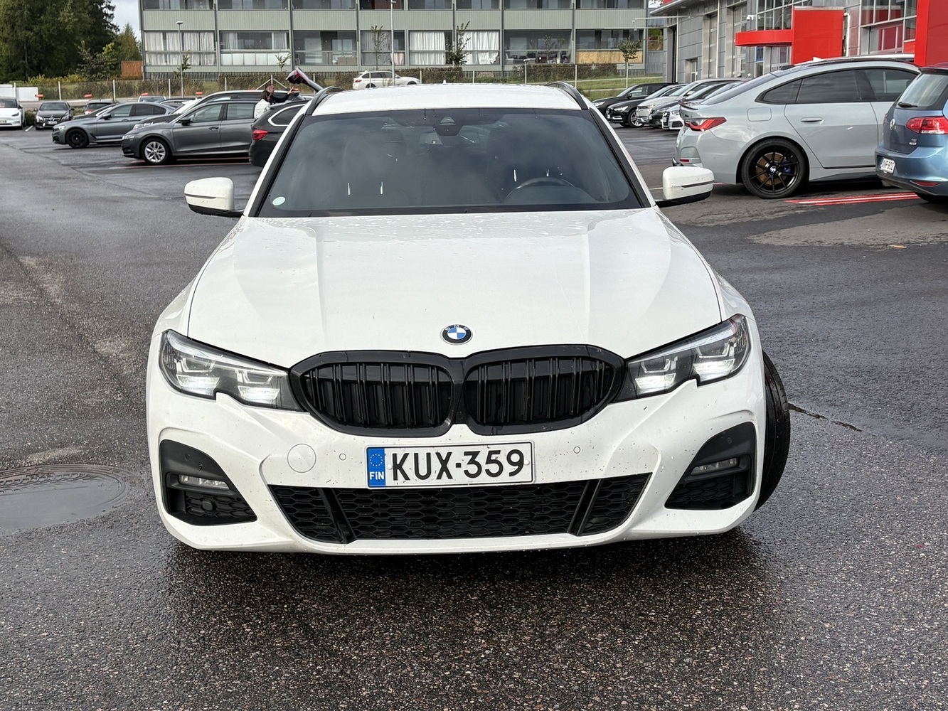 BMW 320 vaihtoauto