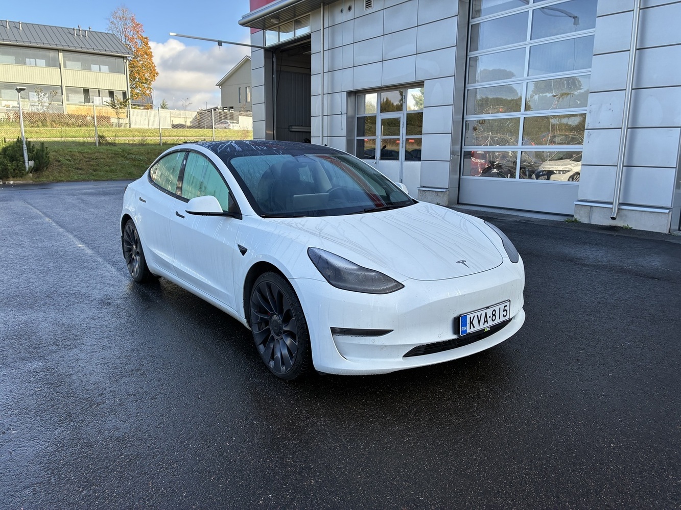 Tesla Model 3 vaihtoauto