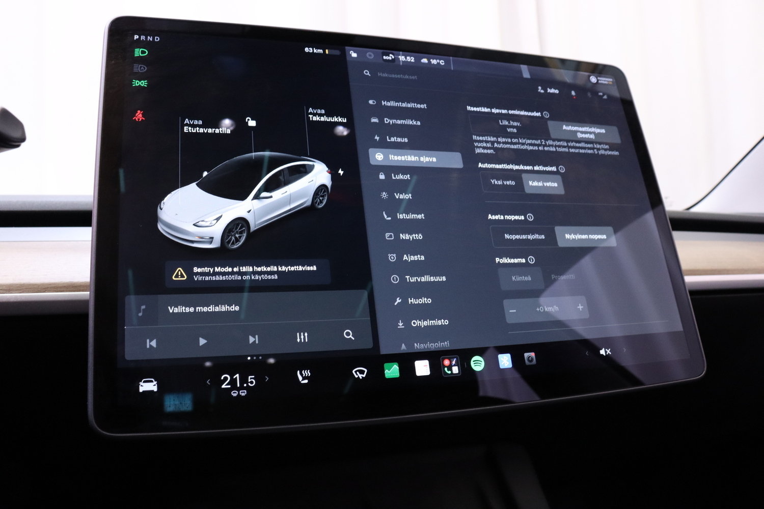 Tesla Model 3 vaihtoauto