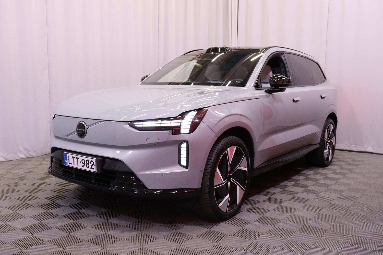 Volvo EX90 vaihtoauto