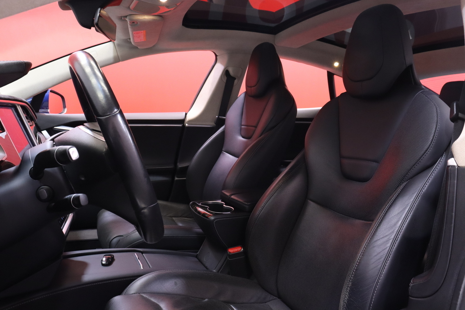 Tesla Model S vaihtoauto