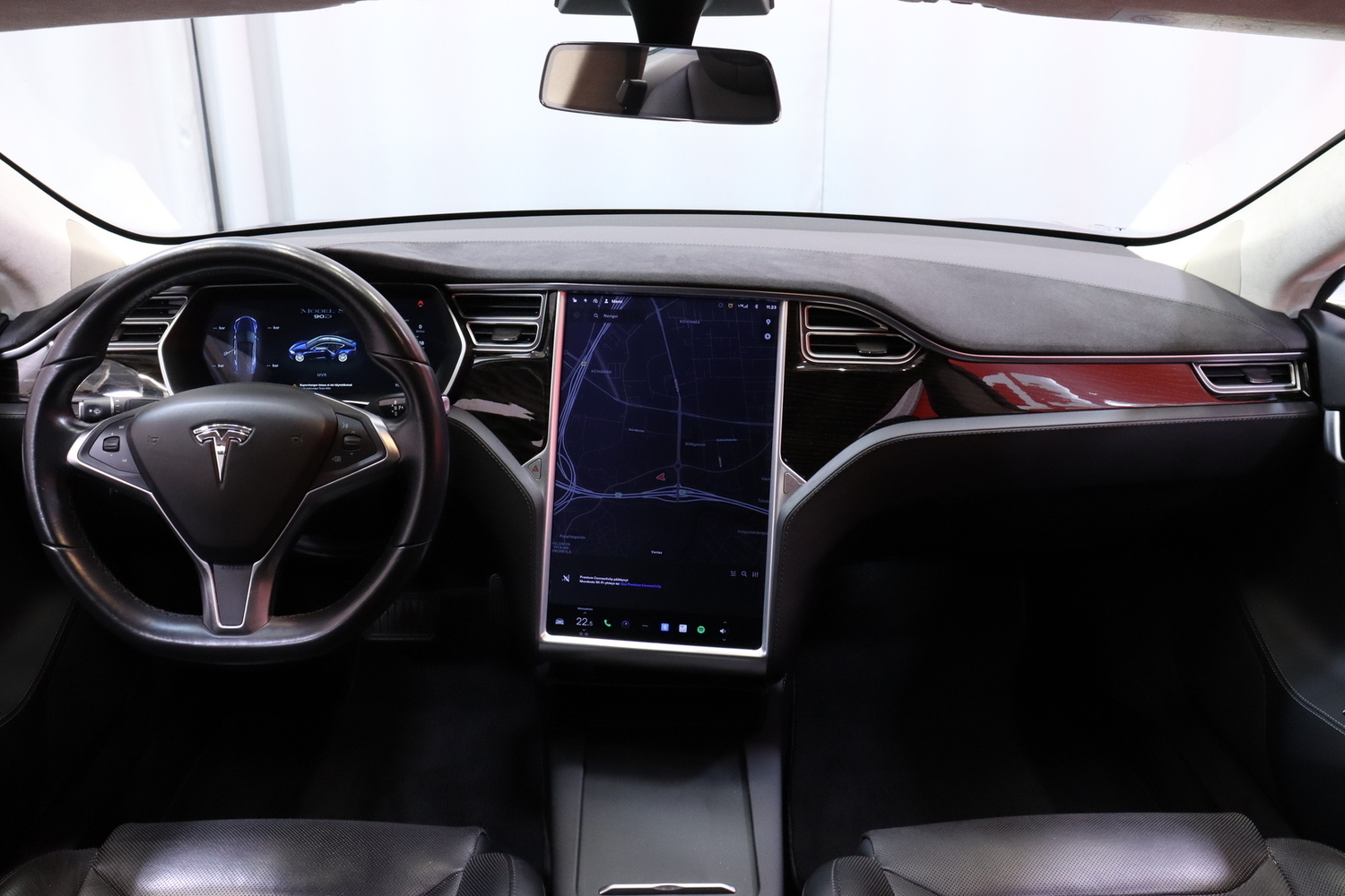 Tesla Model S vaihtoauto