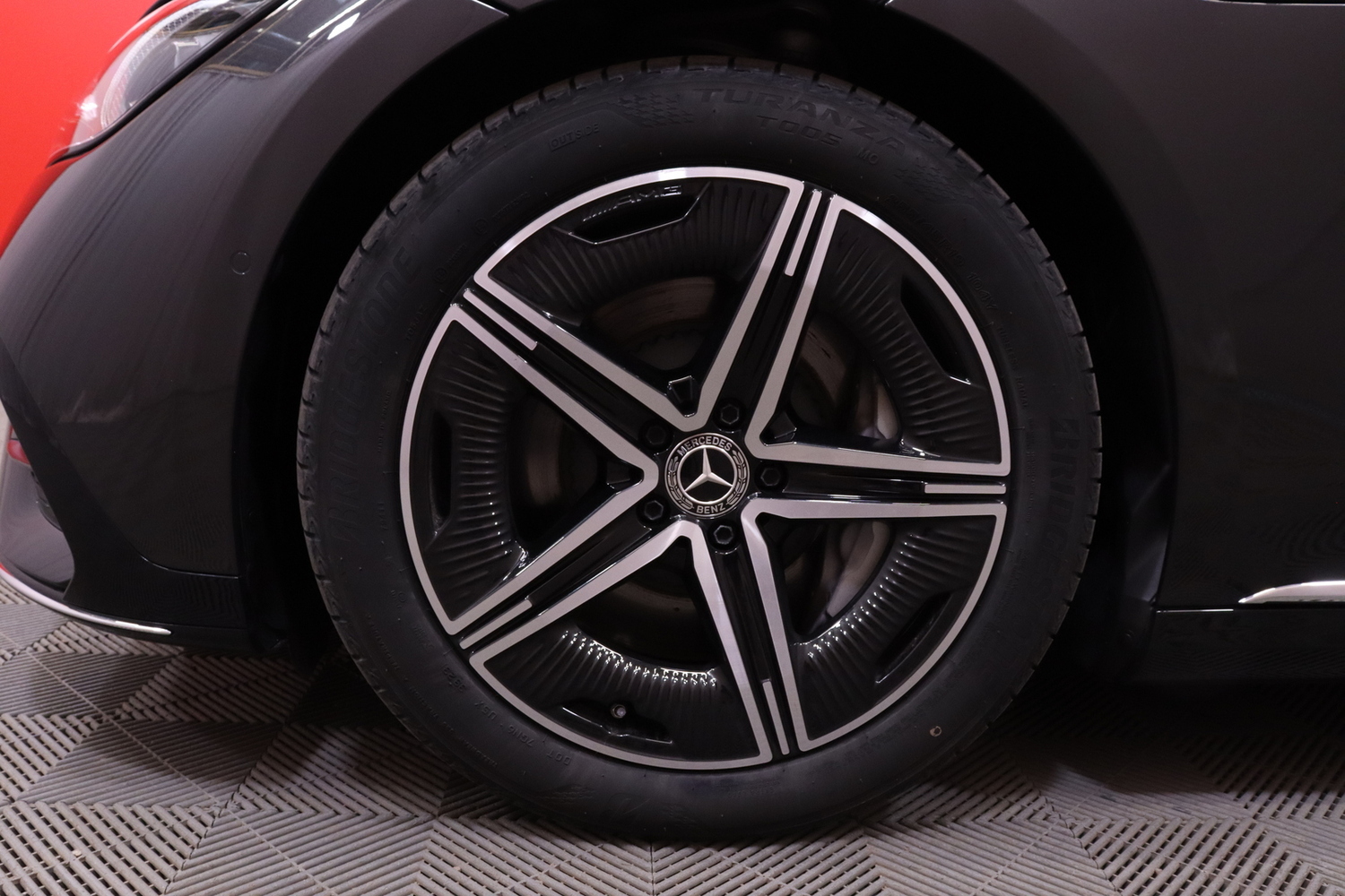 Mercedes-Benz EQE vaihtoauto