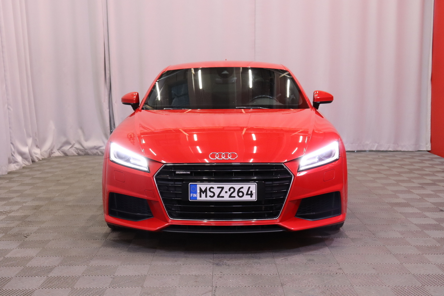 Audi TT vaihtoauto