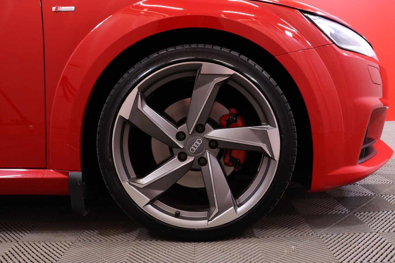 Audi TT vaihtoauto