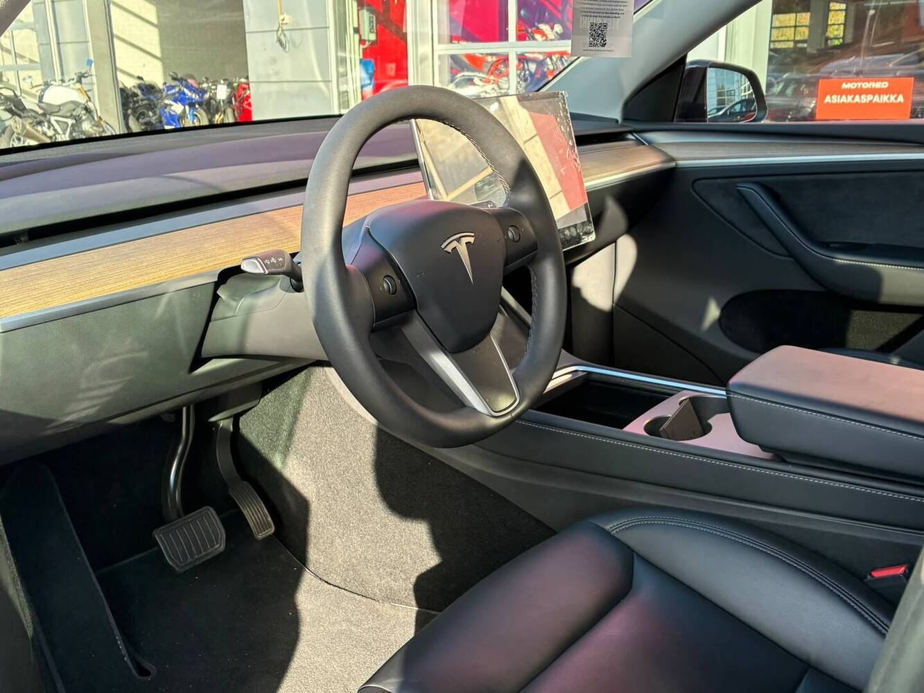 Tesla Model Y vaihtoauto
