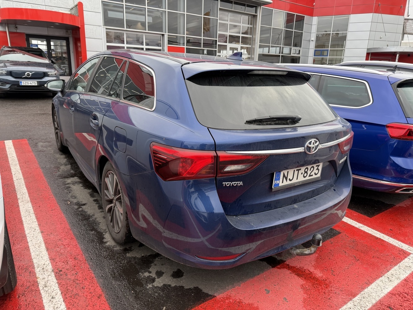 Toyota Avensis vaihtoauto
