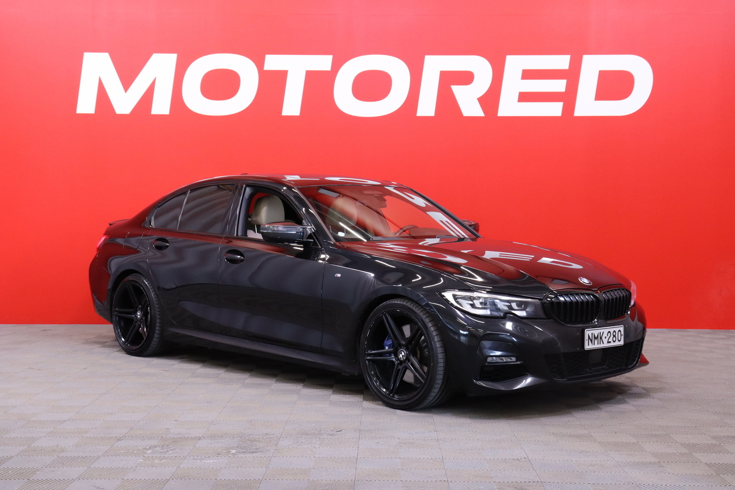 BMW 330 vaihtoauto