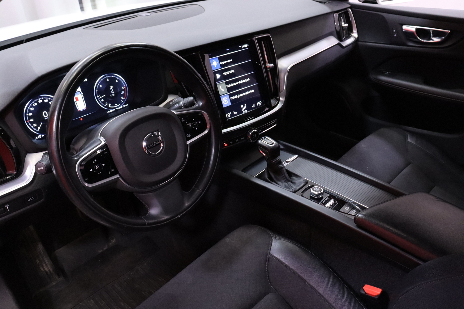 Volvo V60 Cross Country vaihtoauto
