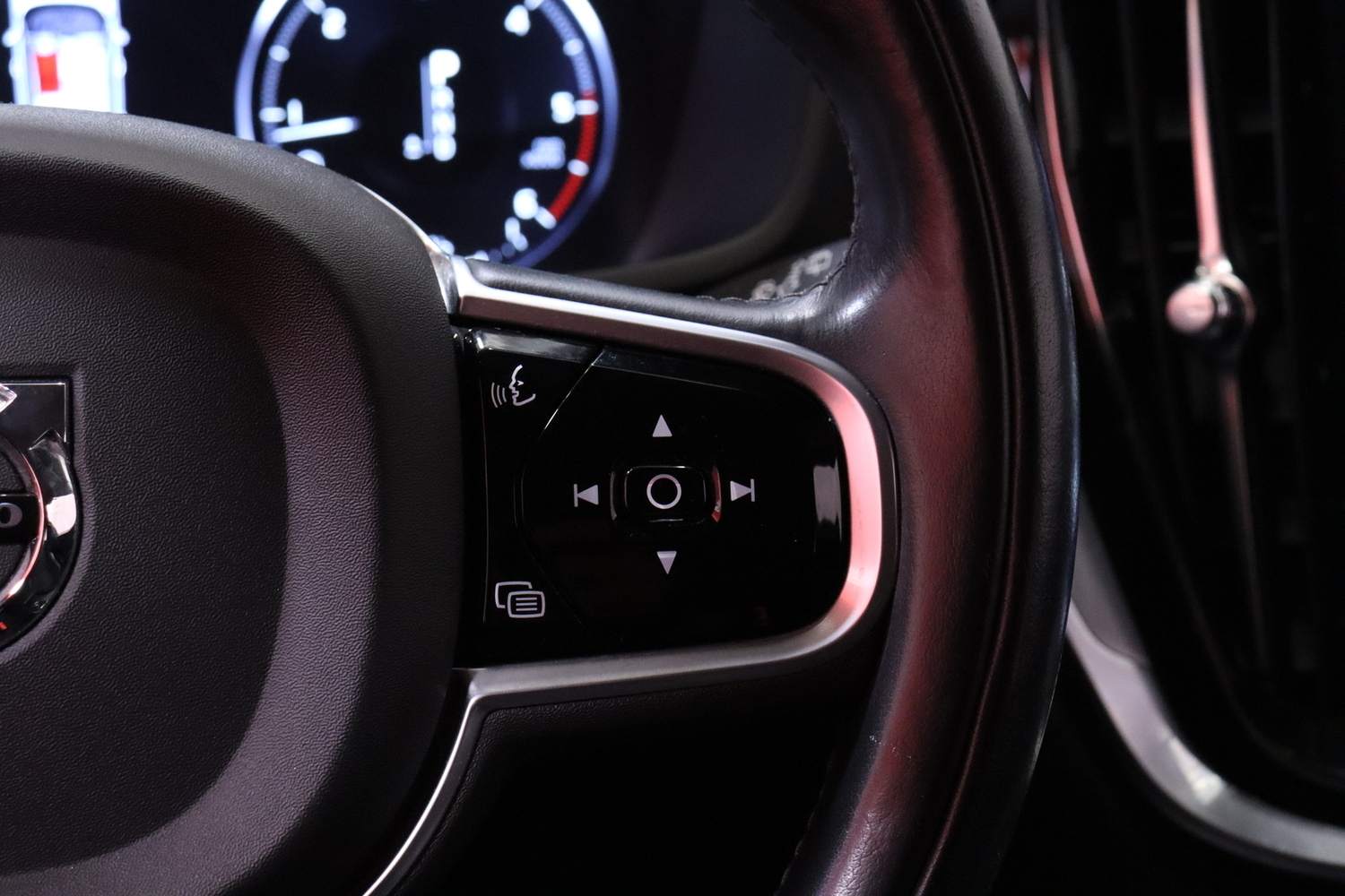 Volvo V60 Cross Country vaihtoauto