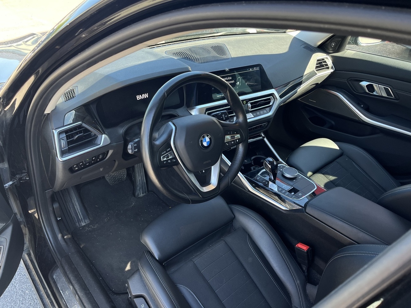 BMW 330 vaihtoauto