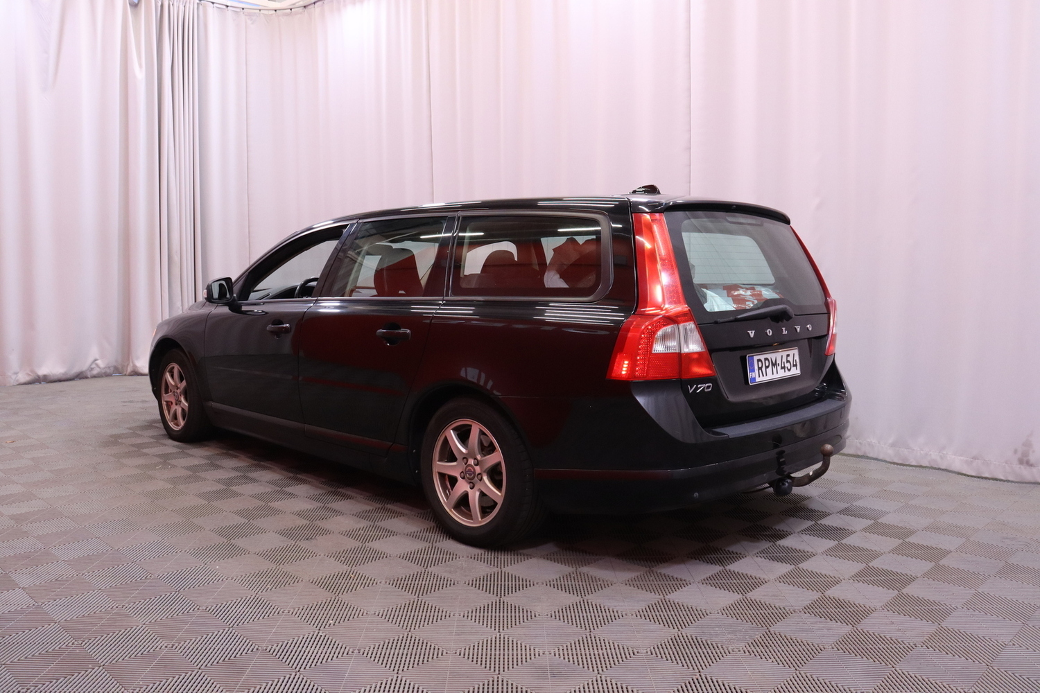 Volvo V70 vaihtoauto