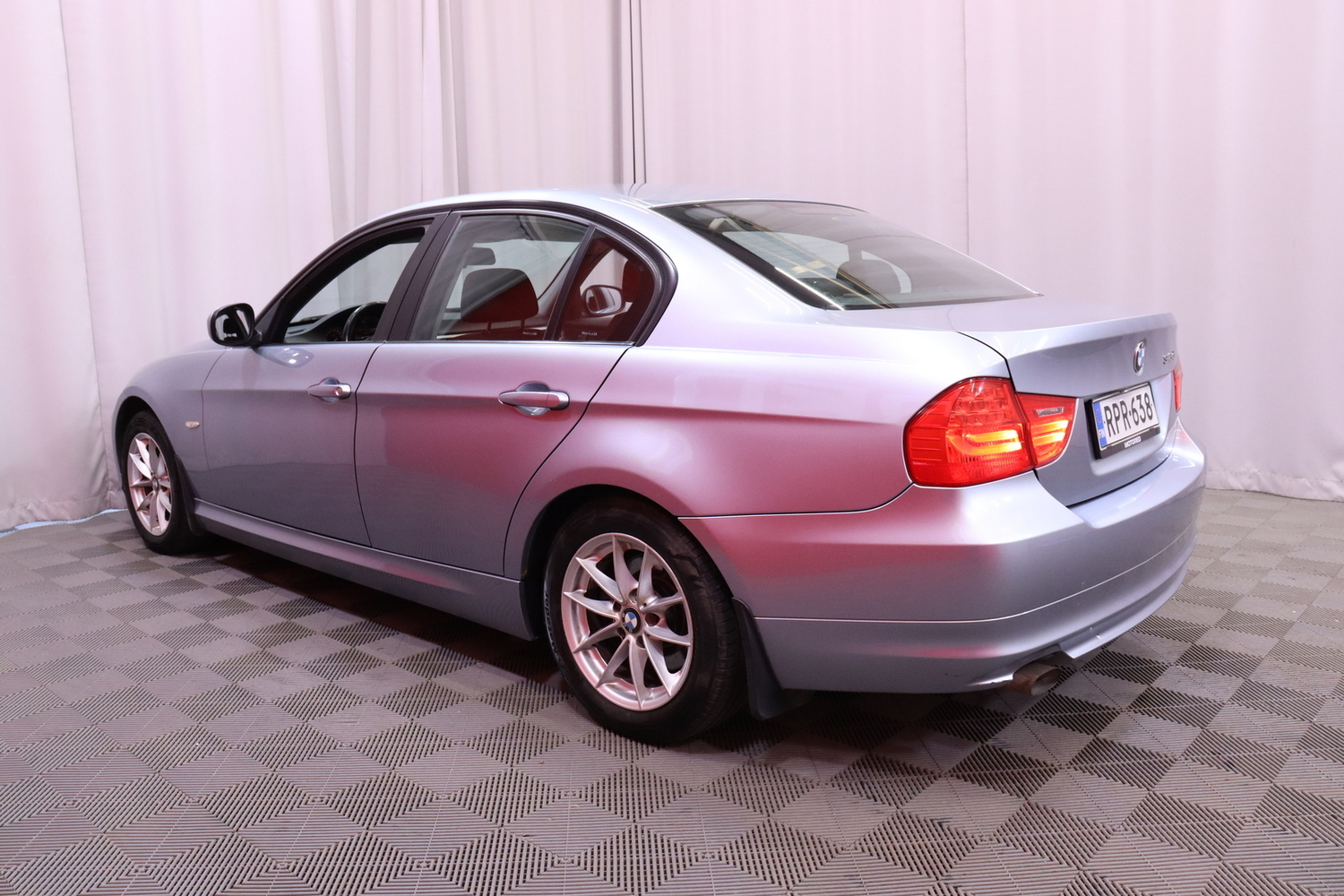 BMW 318 vaihtoauto
