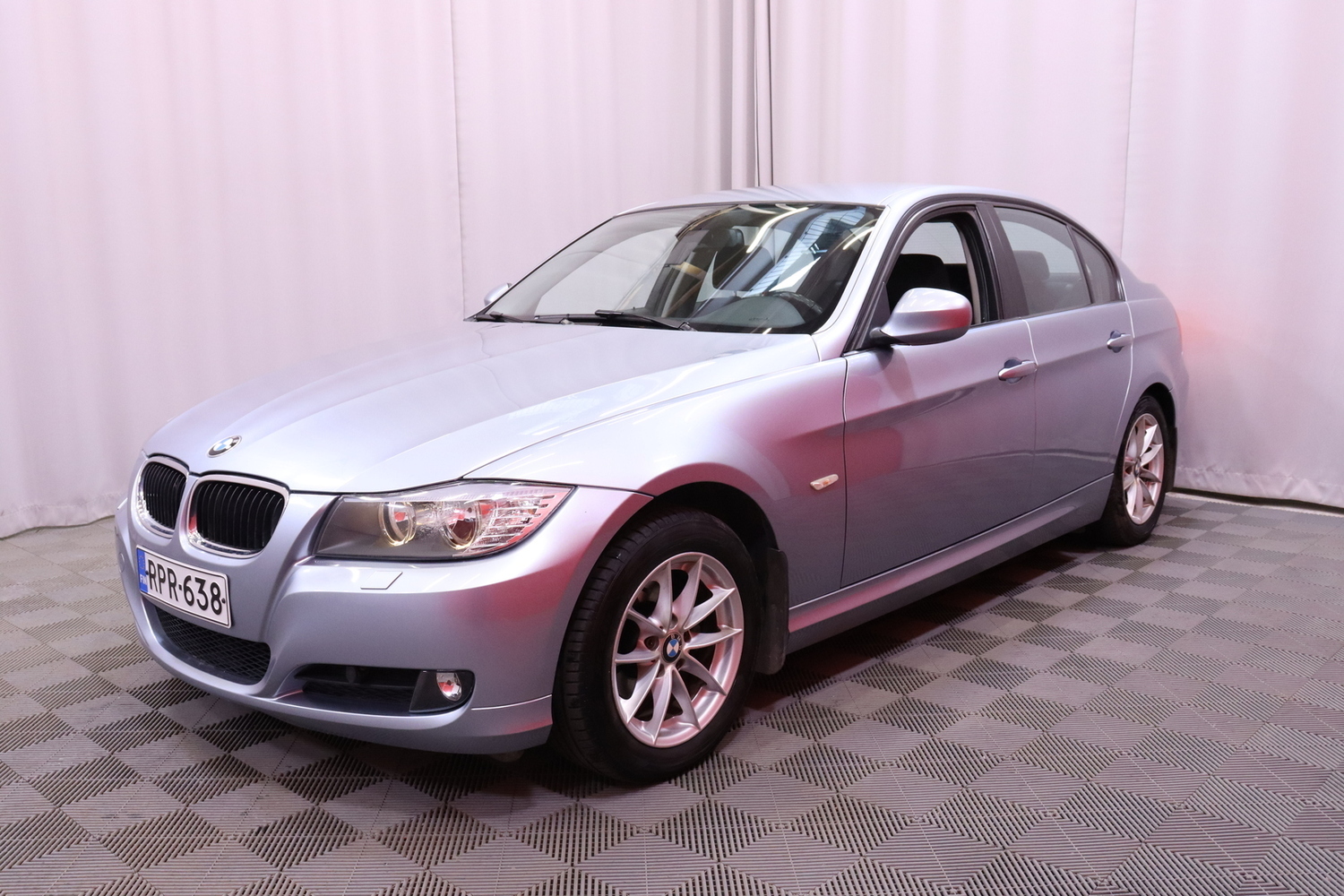 BMW 318 vaihtoauto