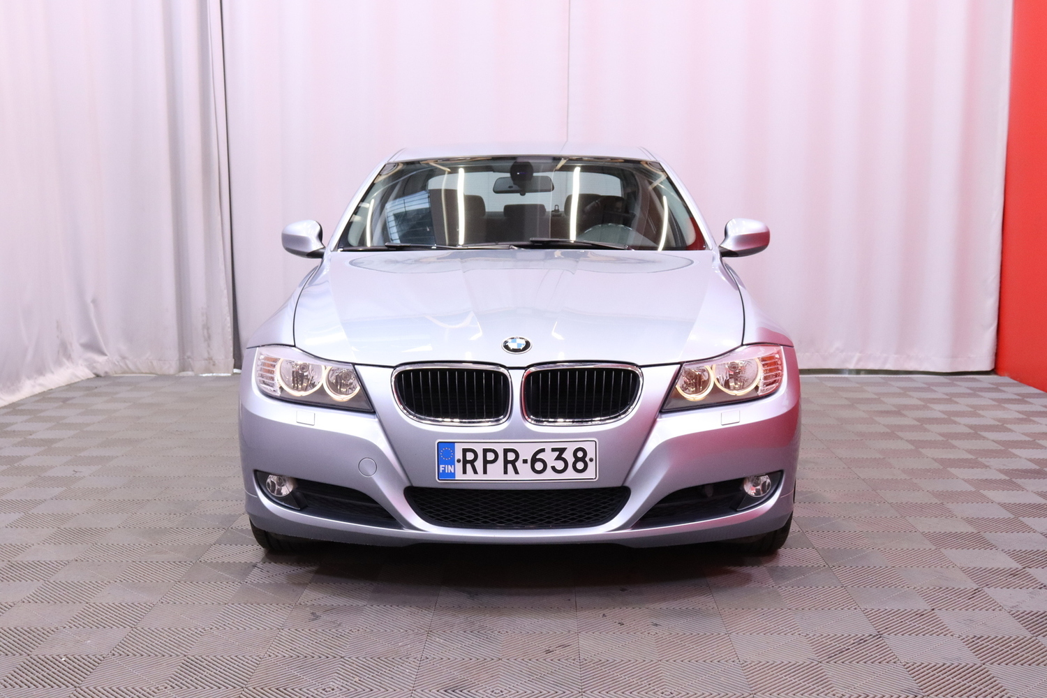 BMW 318 vaihtoauto