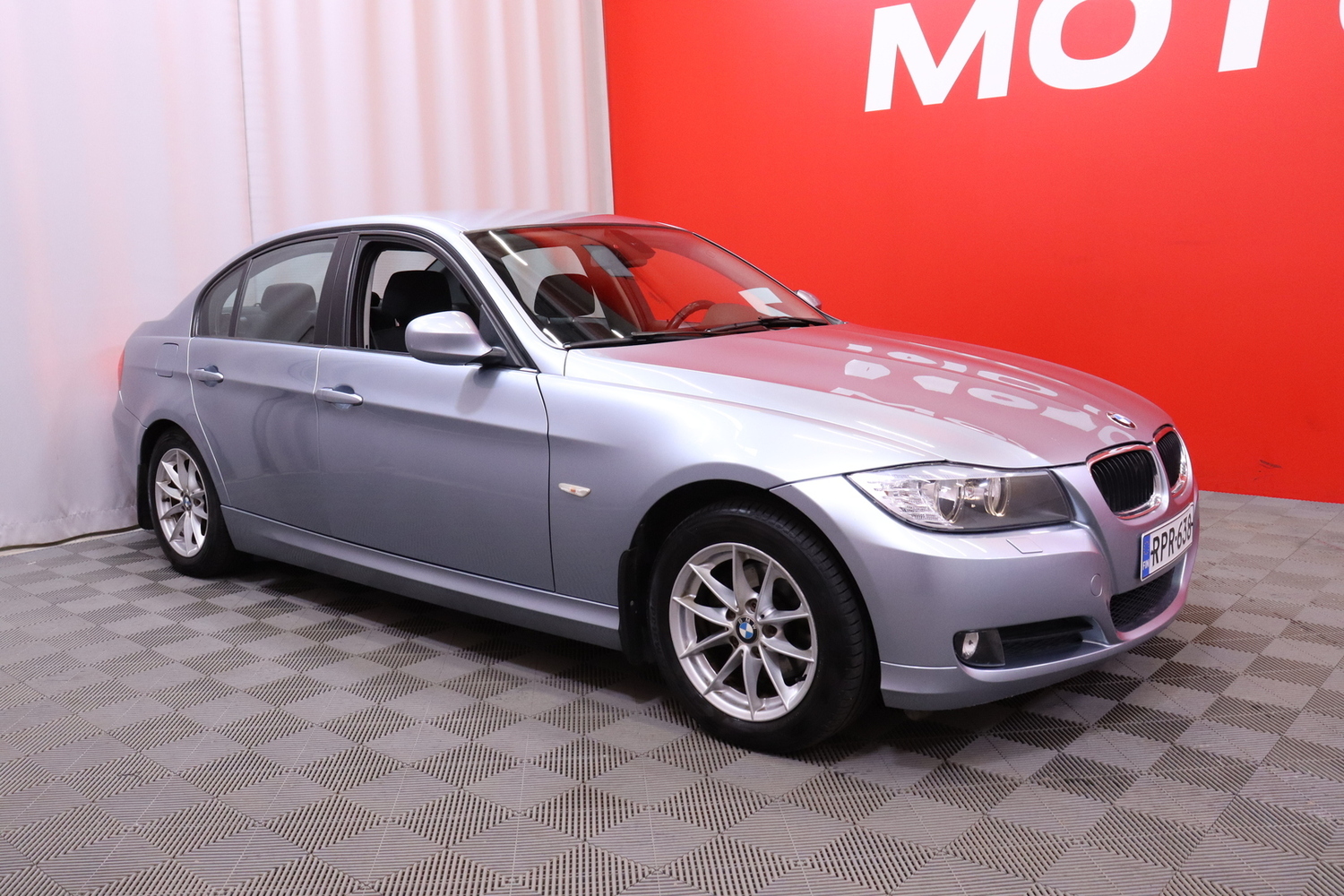 BMW 318 vaihtoauto