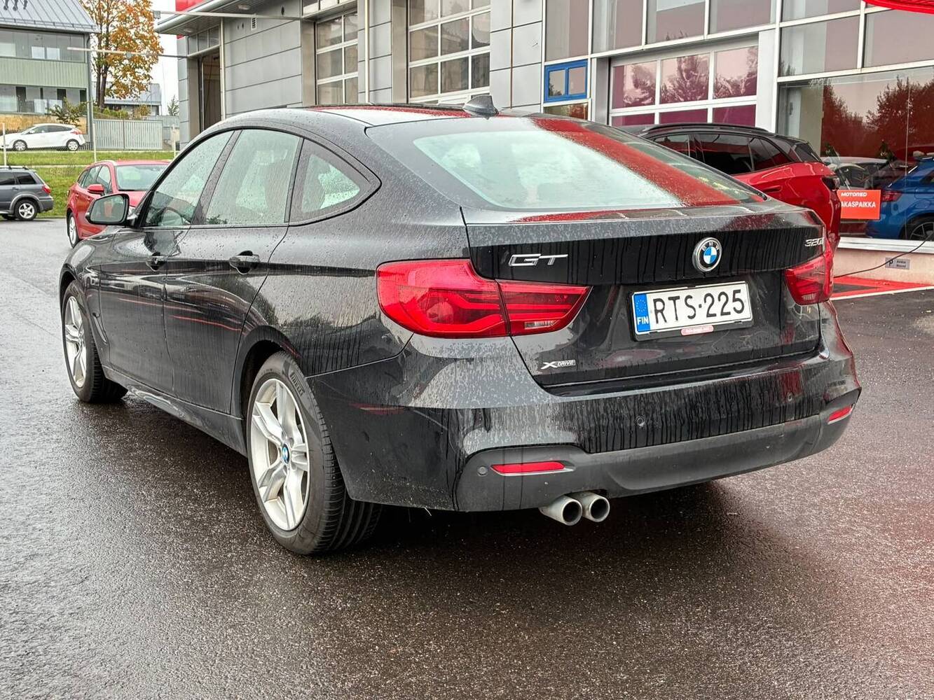 BMW 320 vaihtoauto