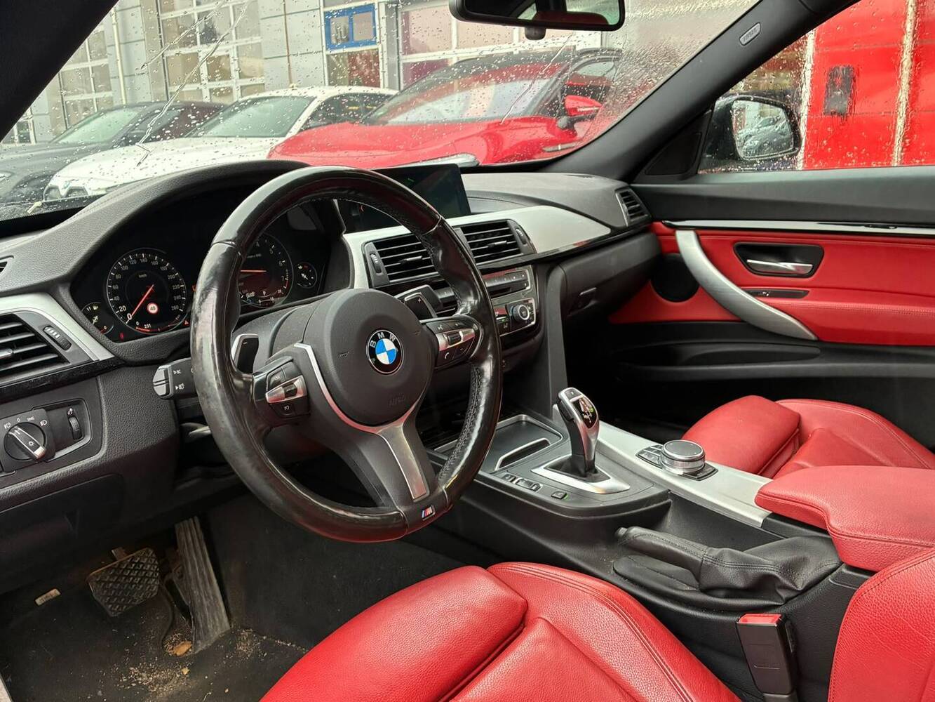 BMW 320 vaihtoauto