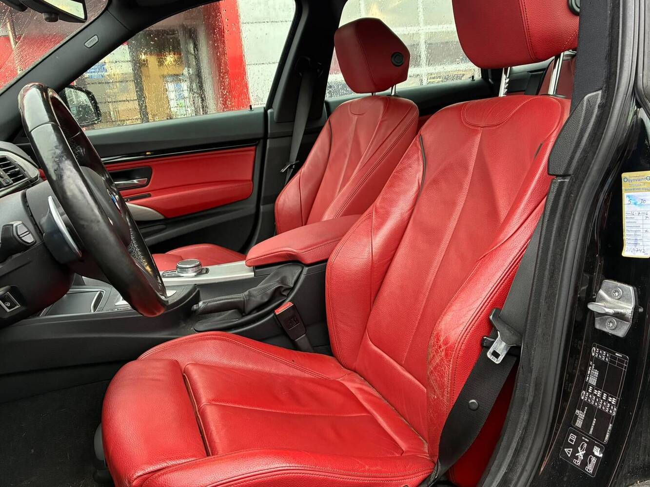BMW 320 vaihtoauto